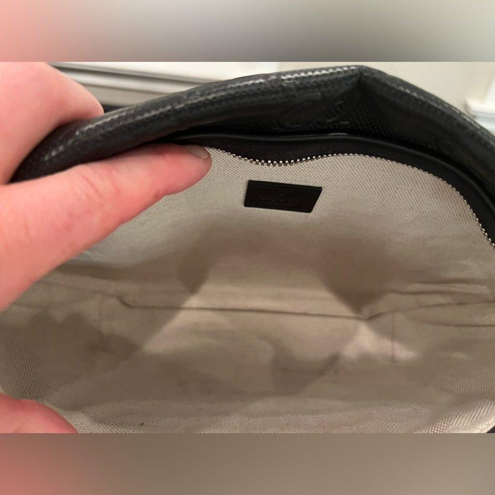 Barely Used Gucci Leather Embossed Belt Bag. - Picture 6 of 10